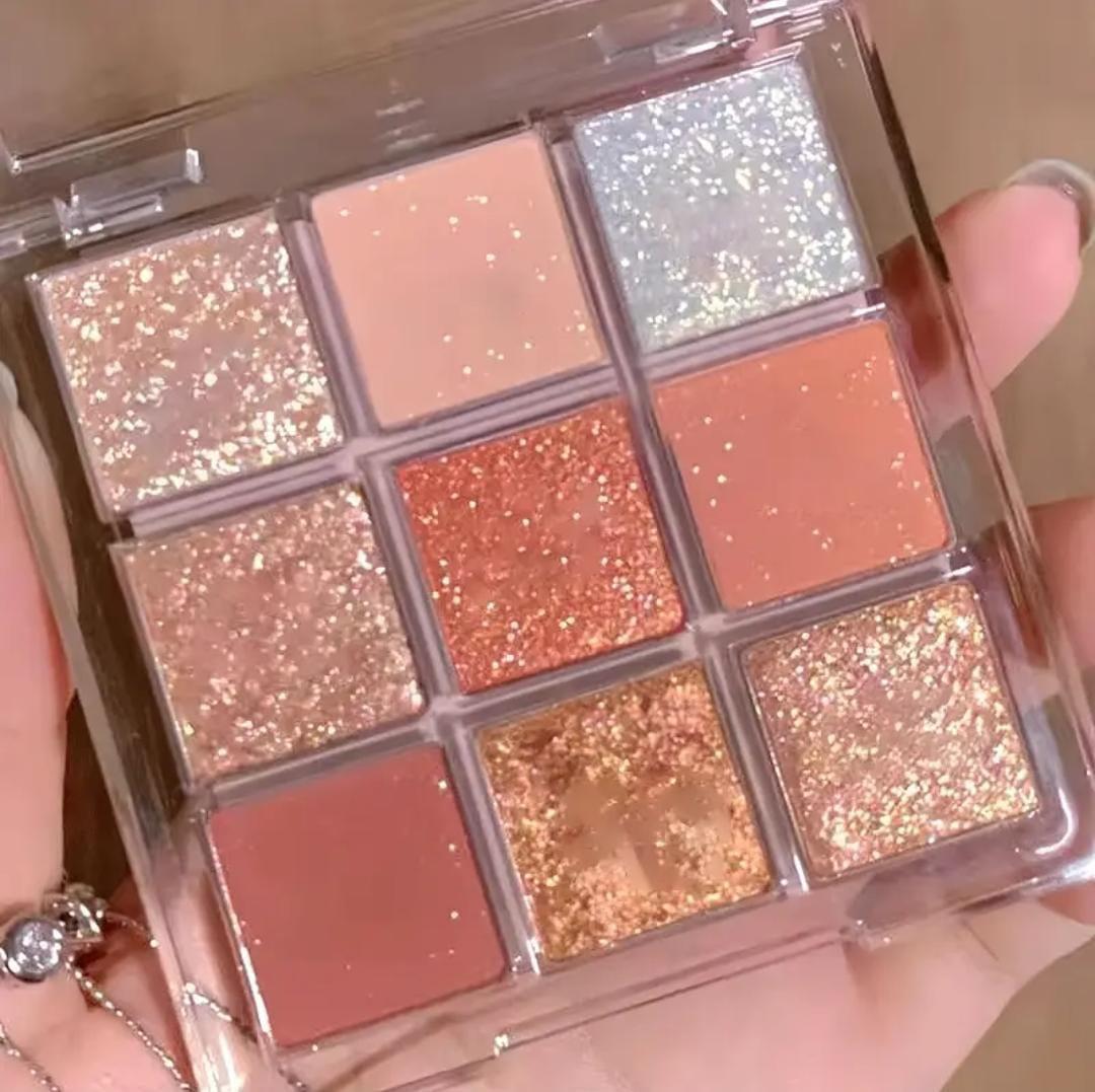 Paleta de Sombras "K-Glow Dream Palettes"